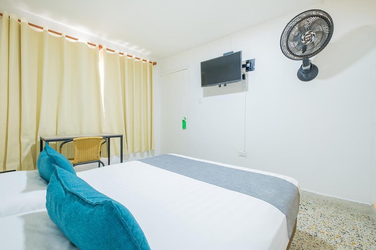 Casa De Pinos Hotel Bucaramanga Dış mekan fotoğraf