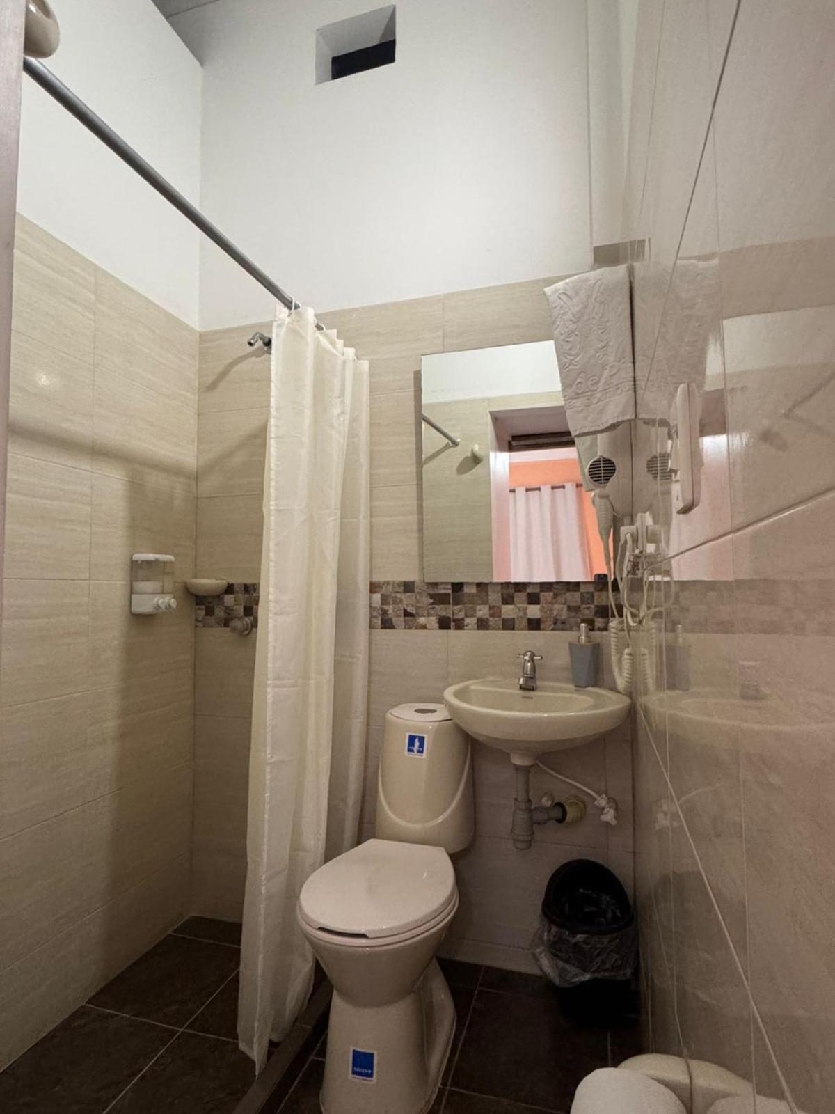Casa De Pinos Hotel Bucaramanga Dış mekan fotoğraf